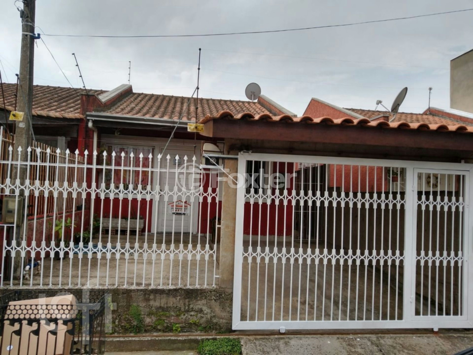 Casa à venda com 2 quartos, 42m² - Foto 1