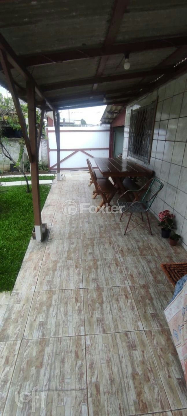 Casa à venda com 4 quartos, 80m² - Foto 2