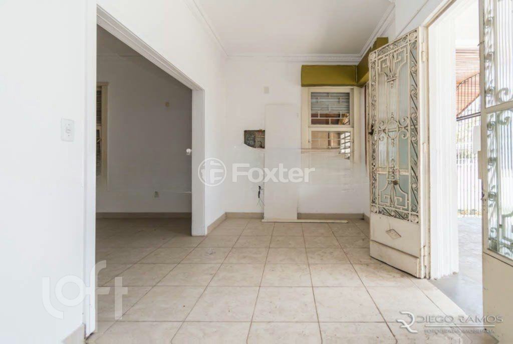 Casa à venda com 1 quarto, 370m² - Foto 2