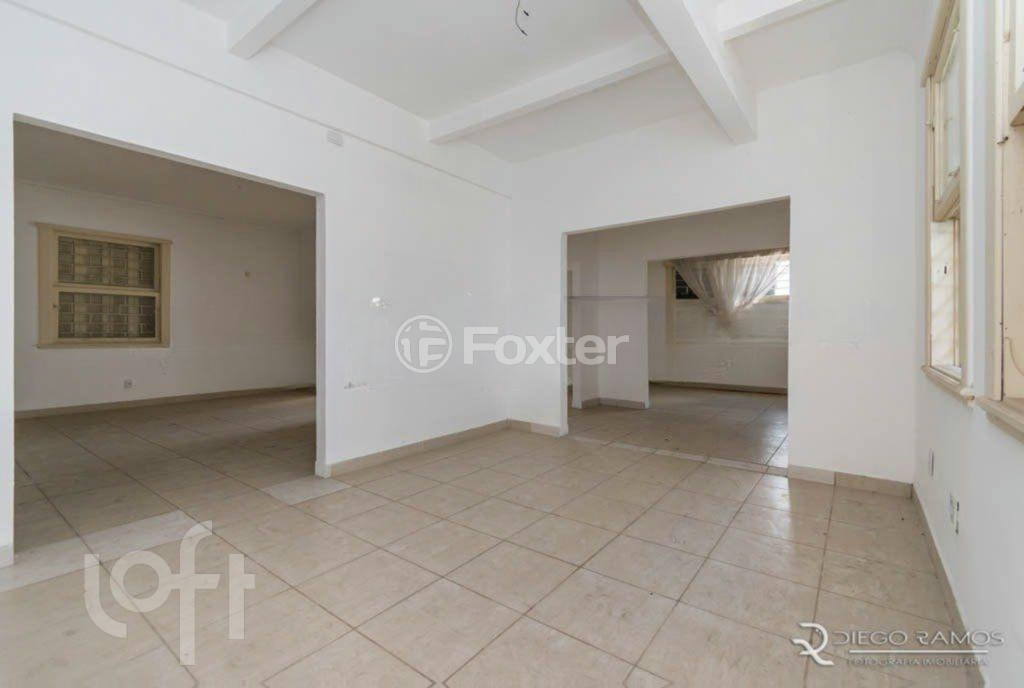 Casa à venda com 1 quarto, 370m² - Foto 1