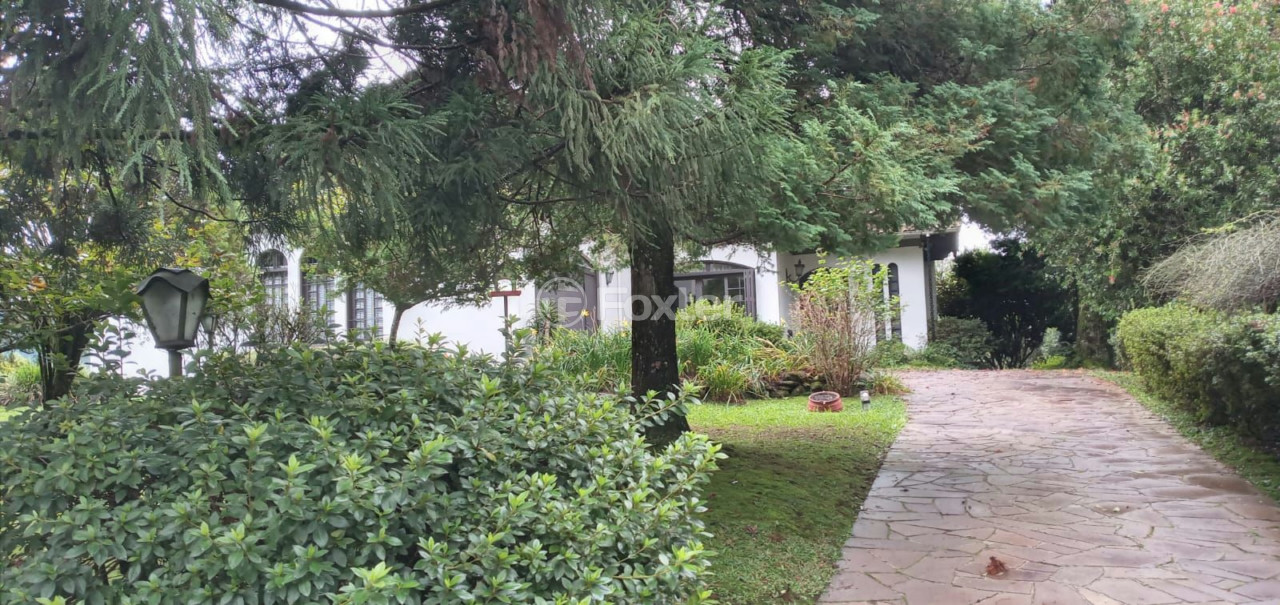 Casa à venda com 3 quartos, 358m² - Foto 8