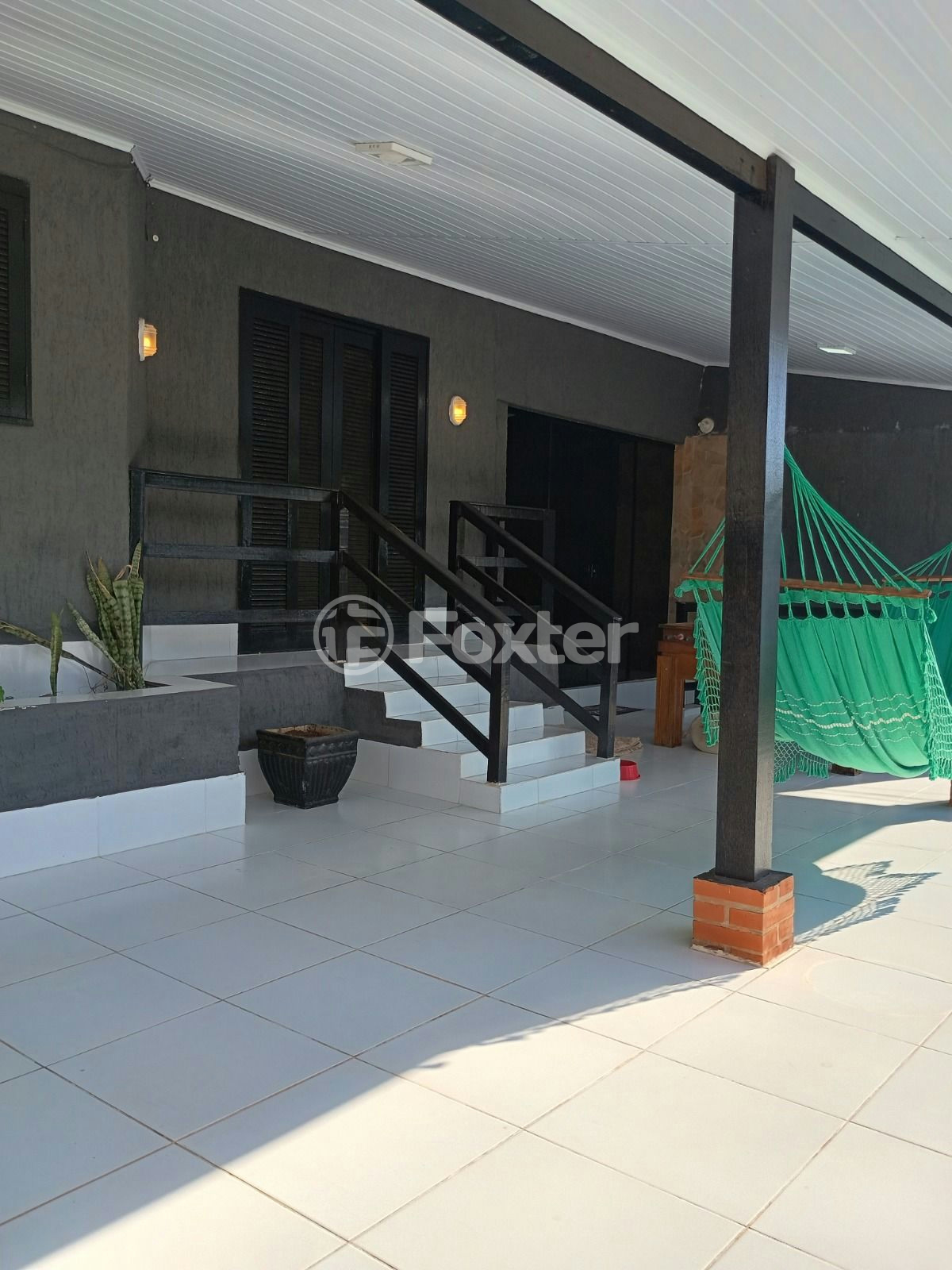 Casa à venda com 3 quartos, 380m² - Foto 4