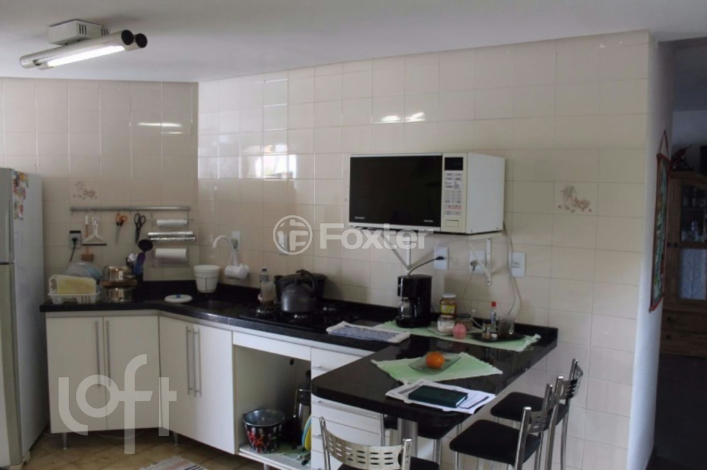 Casa à venda com 3 quartos, 200m² - Foto 11