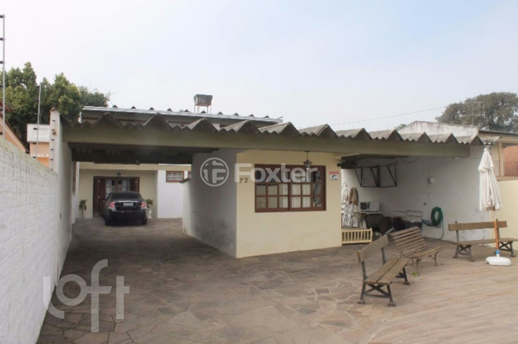 Casa à venda com 3 quartos, 200m² - Foto 1