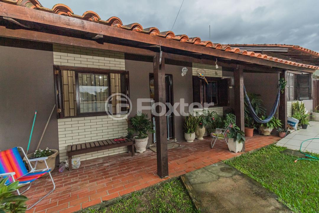 Casa à venda com 3 quartos, 130m² - Foto 1