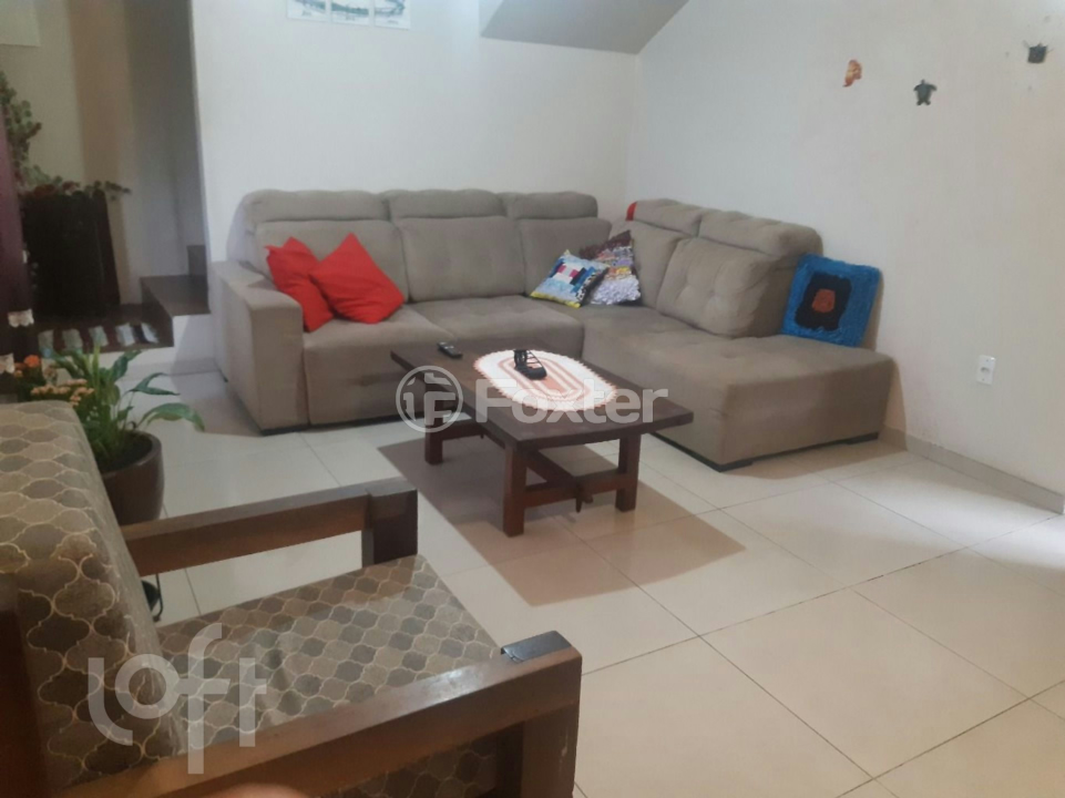 Casa à venda com 6 quartos, 214m² - Foto 2