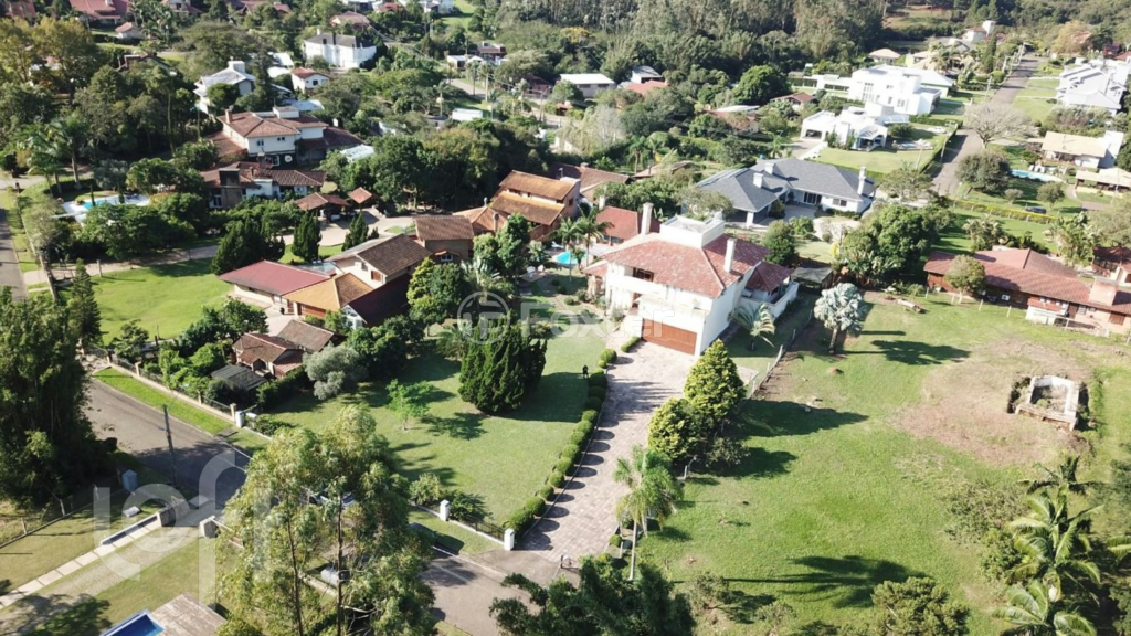 Casa de Condomínio à venda com 4 quartos, 530m² - Foto 61