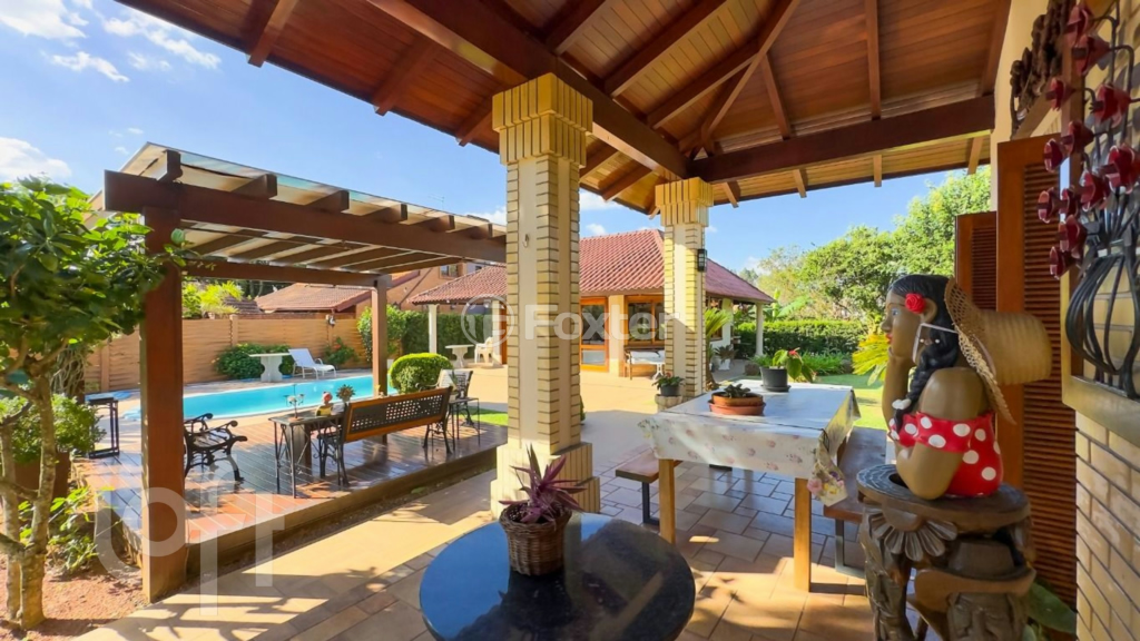 Casa de Condomínio à venda com 4 quartos, 530m² - Foto 3