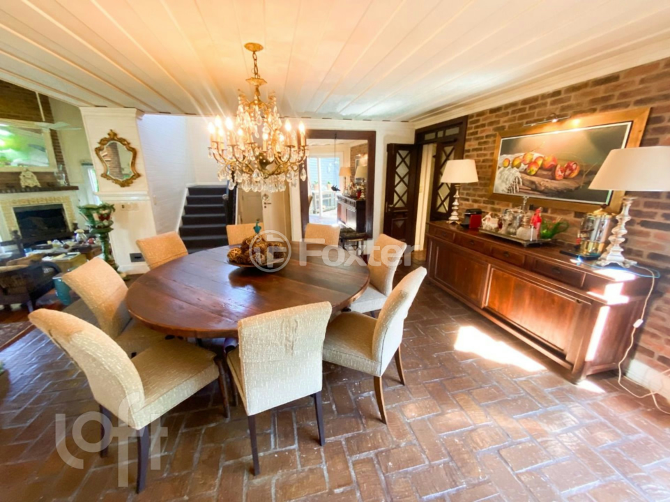 Casa à venda com 3 quartos, 395m² - Foto 1