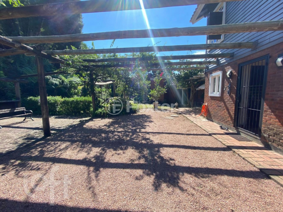 Casa à venda com 3 quartos, 395m² - Foto 25