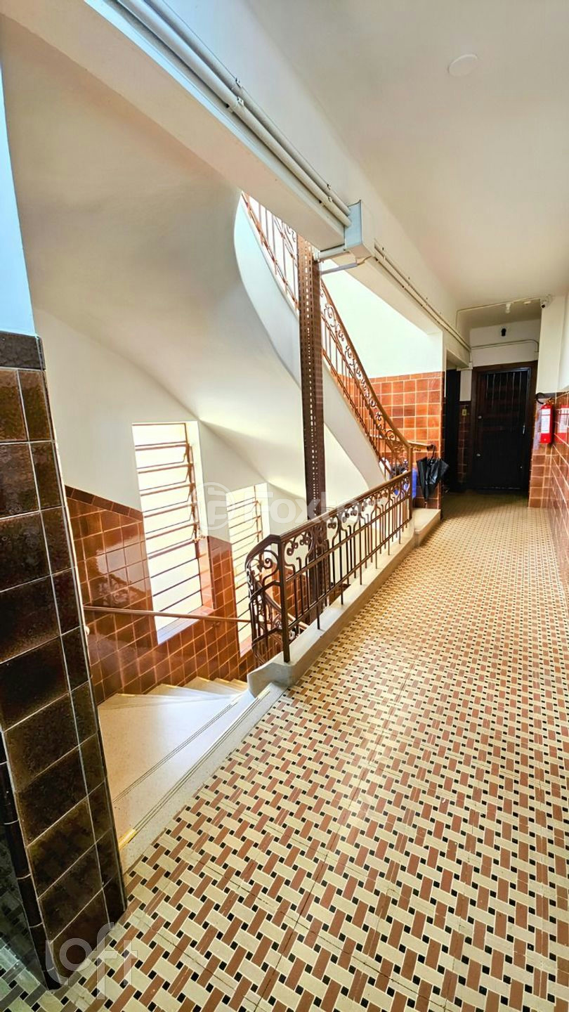 Apartamento à venda com 2 quartos, 58m² - Foto 19