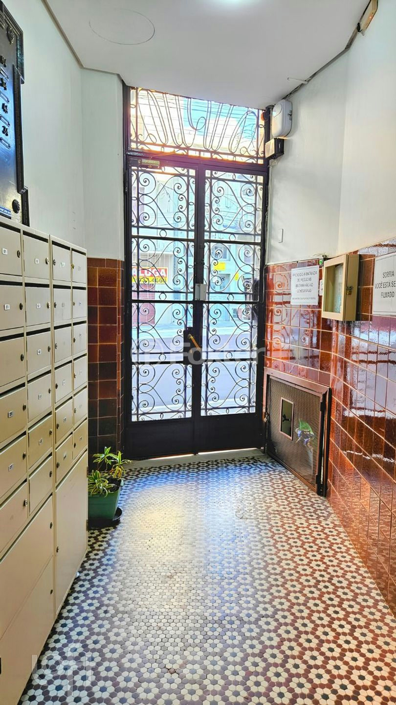 Apartamento à venda com 2 quartos, 58m² - Foto 1