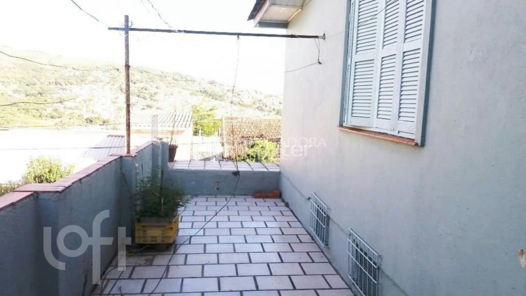Casa à venda com 2 quartos, 120m² - Foto 3