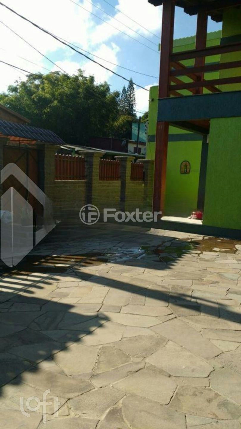 Casa à venda com 3 quartos, 200m² - Foto 2