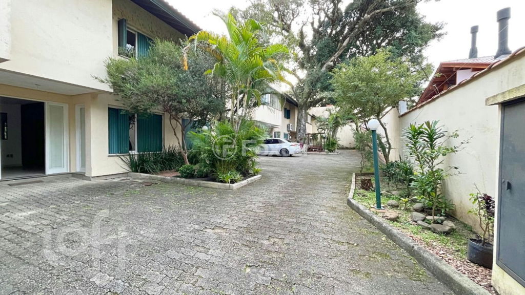 Casa de Condomínio à venda com 3 quartos, 253m² - Foto 45