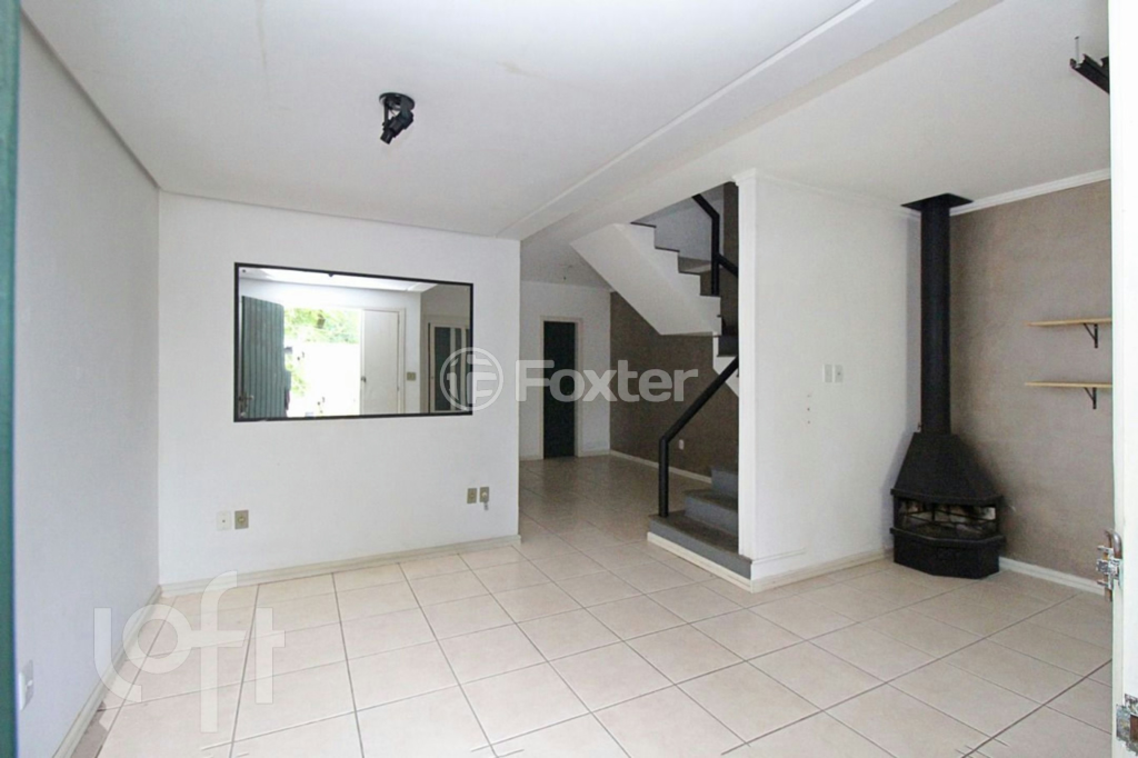 Casa de Condomínio à venda com 3 quartos, 253m² - Foto 4