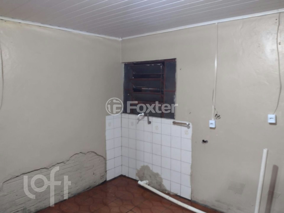 Casa à venda com 2 quartos, 38m² - Foto 4