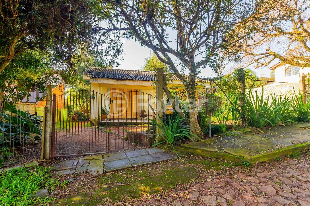 Casa à venda com 4 quartos, 150m² - Foto 1