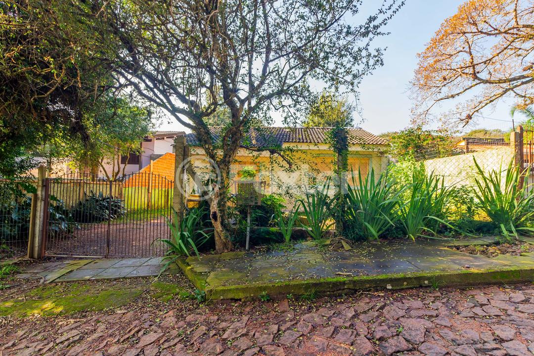 Casa à venda com 4 quartos, 150m² - Foto 2