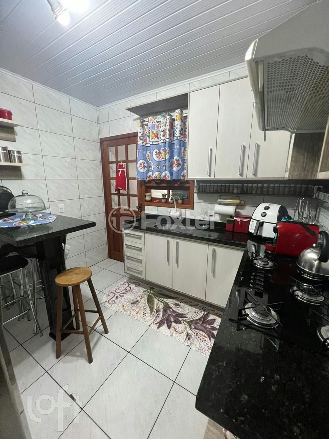 Casa à venda com 3 quartos, 70m² - Foto 11