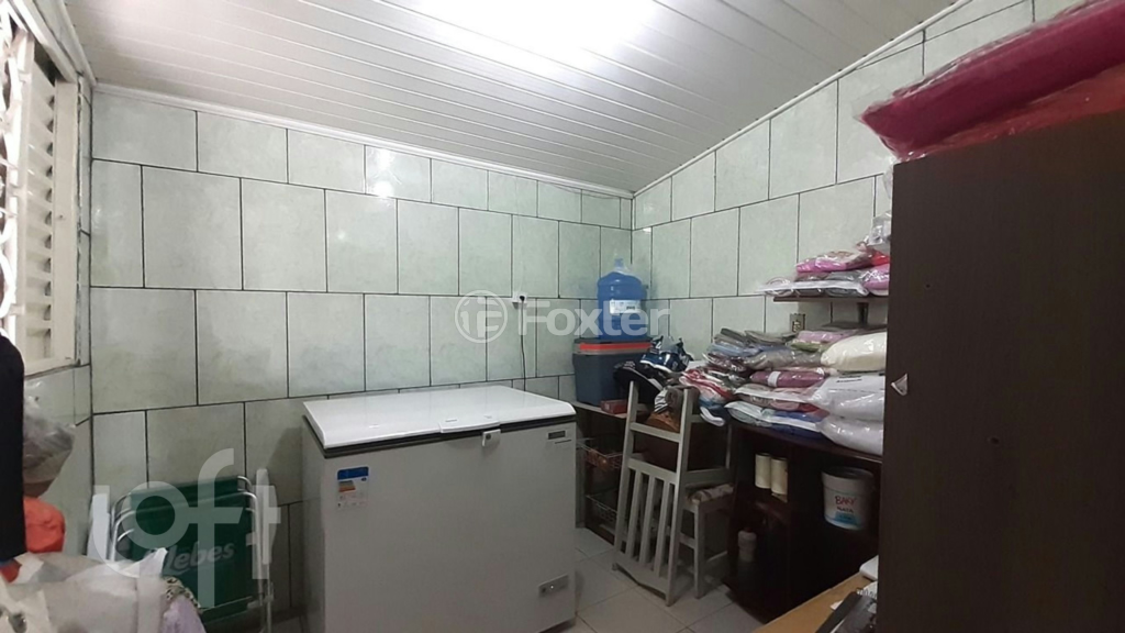 Casa à venda com 3 quartos, 80m² - Foto 11