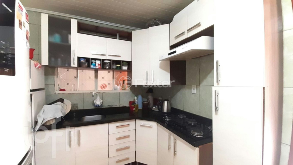 Casa à venda com 3 quartos, 80m² - Foto 9
