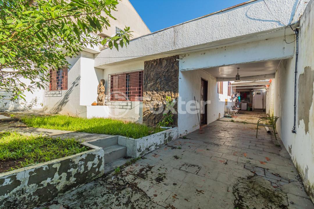 Casa à venda com 3 quartos, 308m² - Foto 5