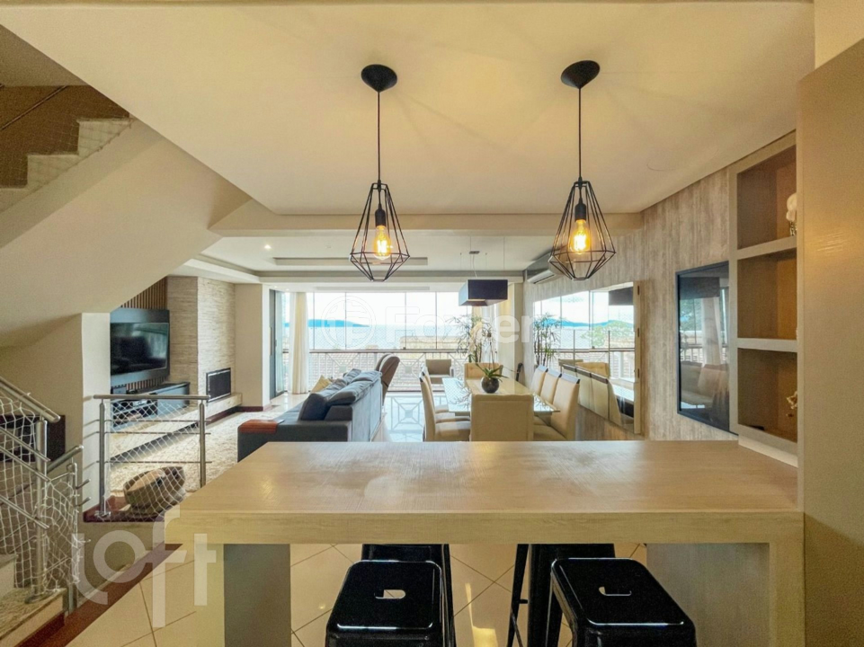 Casa de Condomínio à venda com 4 quartos, 219m² - Foto 19