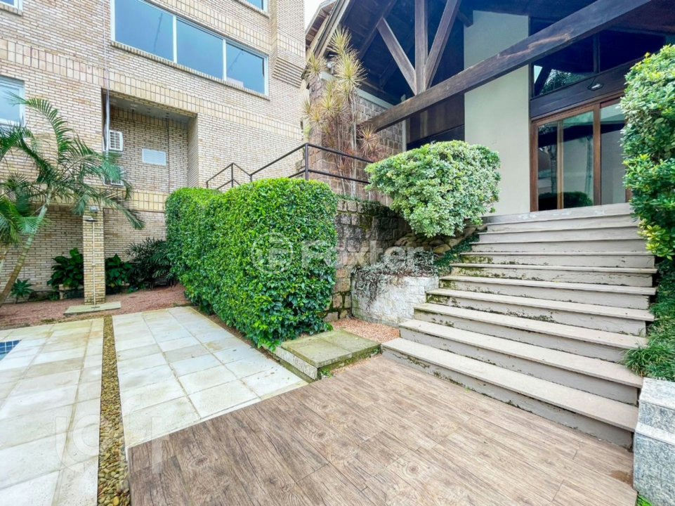 Casa de Condomínio à venda com 4 quartos, 219m² - Foto 33