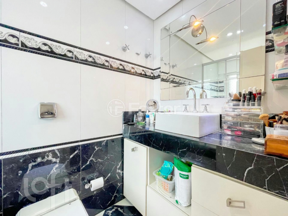 Casa de Condomínio à venda com 4 quartos, 219m² - Foto 42
