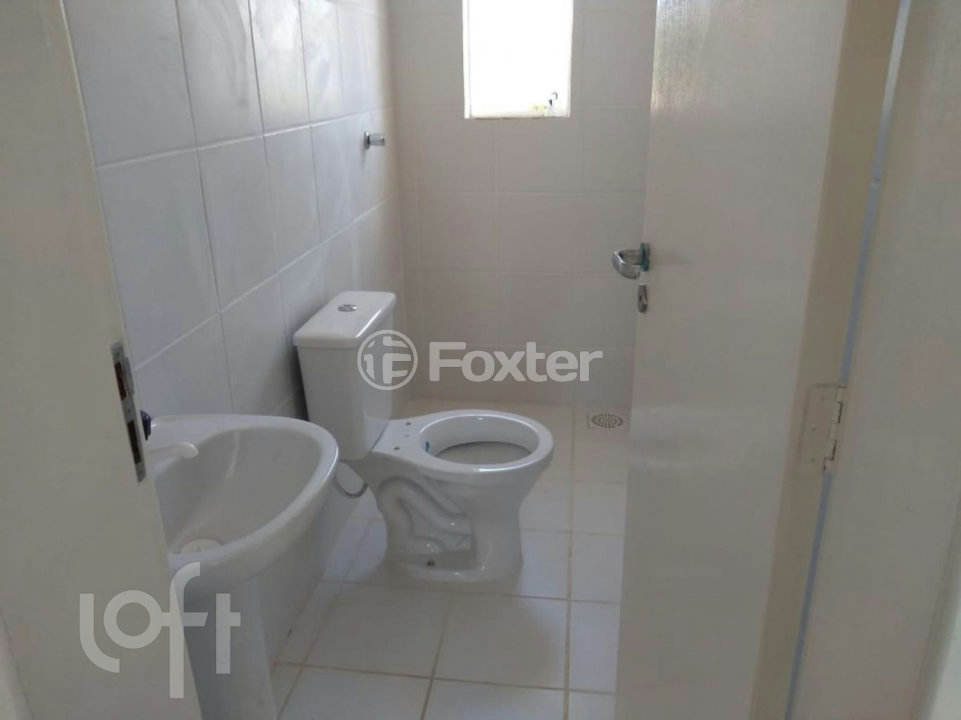 Casa à venda com 2 quartos, 50m² - Foto 1