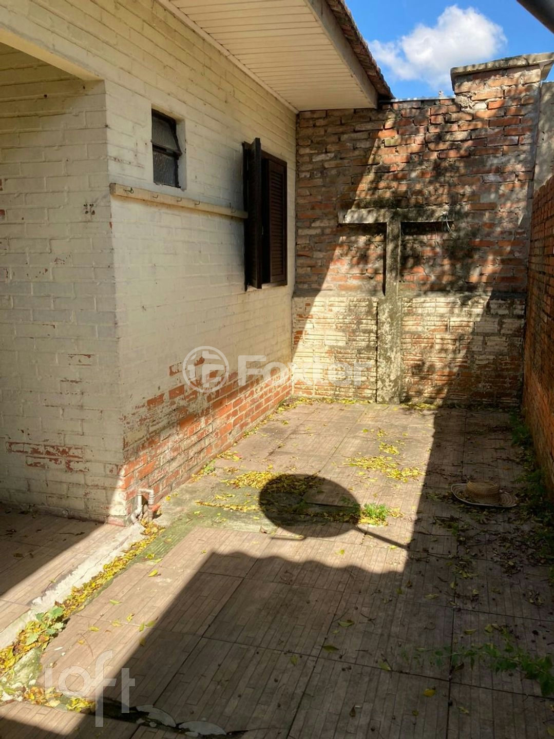 Casa à venda com 2 quartos, 40m² - Foto 2
