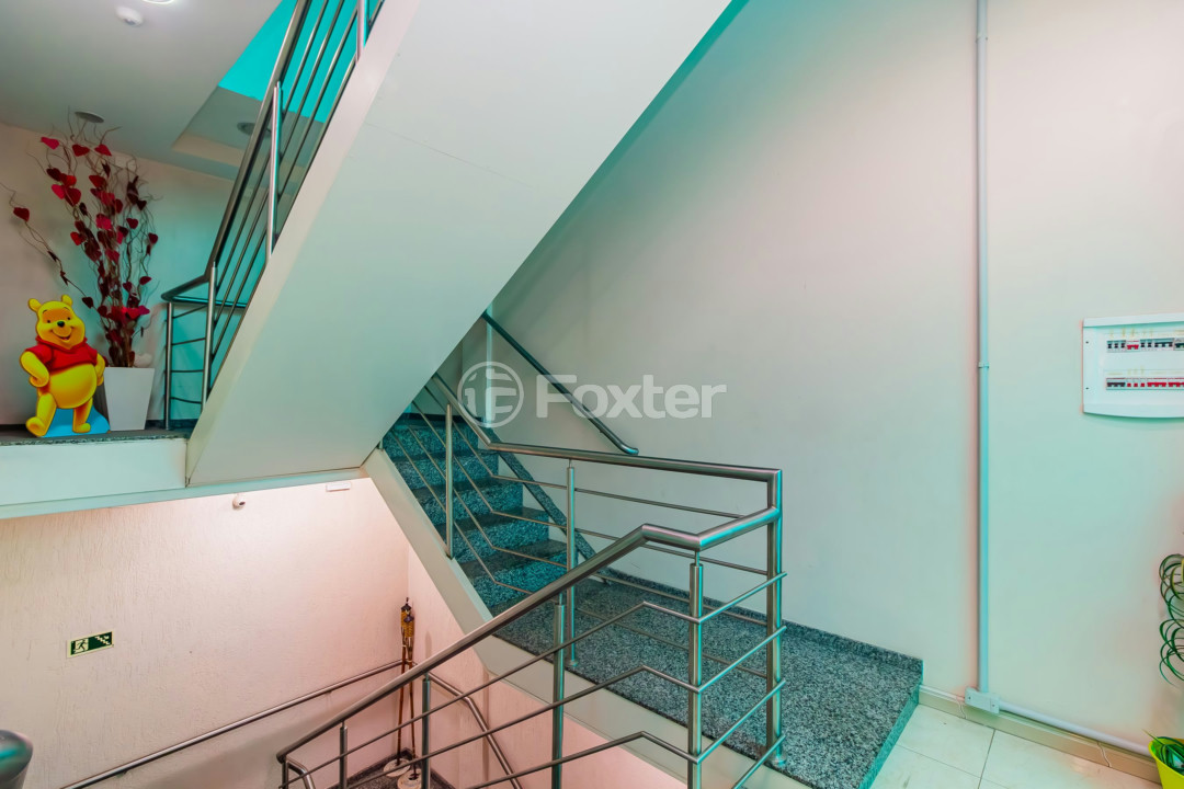 Prédio Inteiro à venda com 3 quartos, 600m² - Foto 13