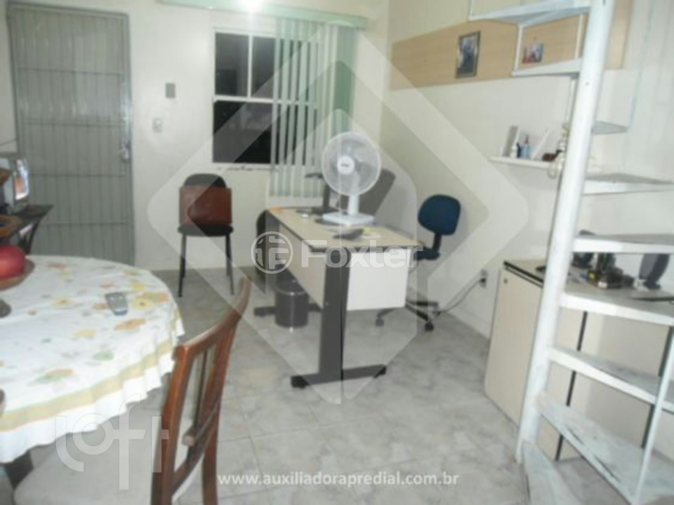 Casa de Condomínio à venda com 2 quartos, 45m² - Foto 1
