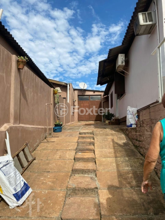 Casa à venda com 2 quartos, 180000m² - Foto 10