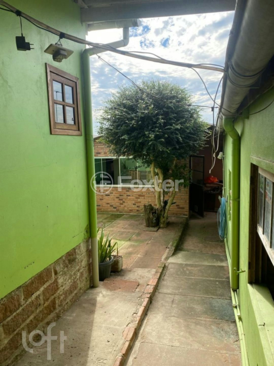 Casa à venda com 2 quartos, 180000m² - Foto 4