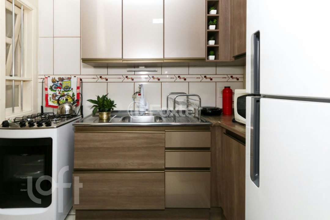 Casa à venda com 2 quartos, 45m² - Foto 17