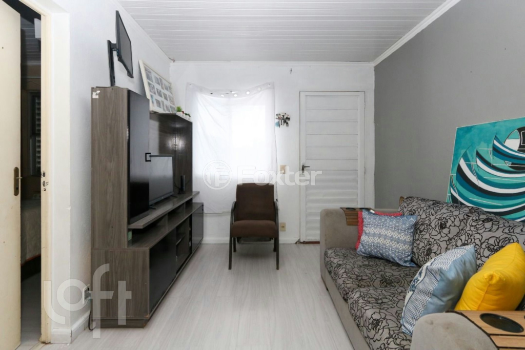 Casa à venda com 2 quartos, 61m² - Foto 1