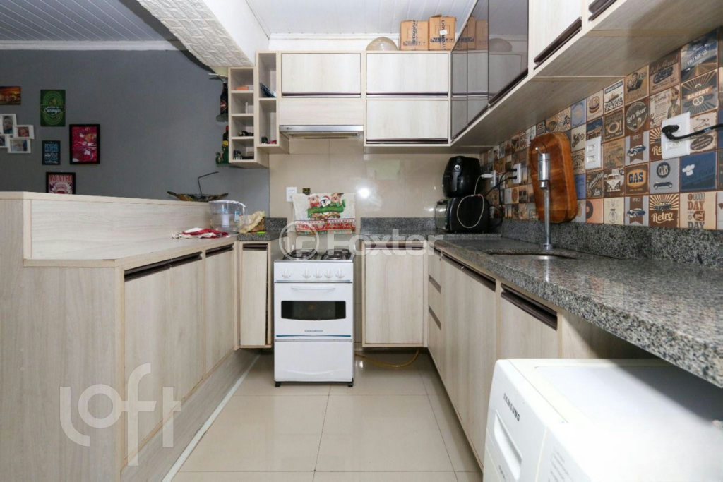 Casa à venda com 2 quartos, 61m² - Foto 8
