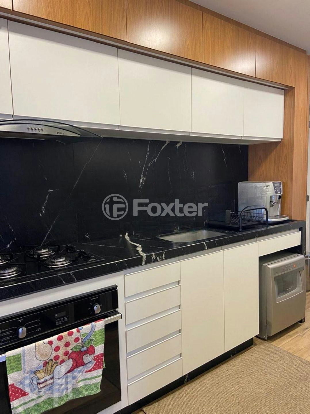 Apartamento à venda com 3 quartos, 189m² - Foto 4