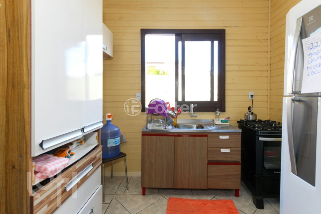 Casa à venda com 2 quartos, 67m² - Foto 3