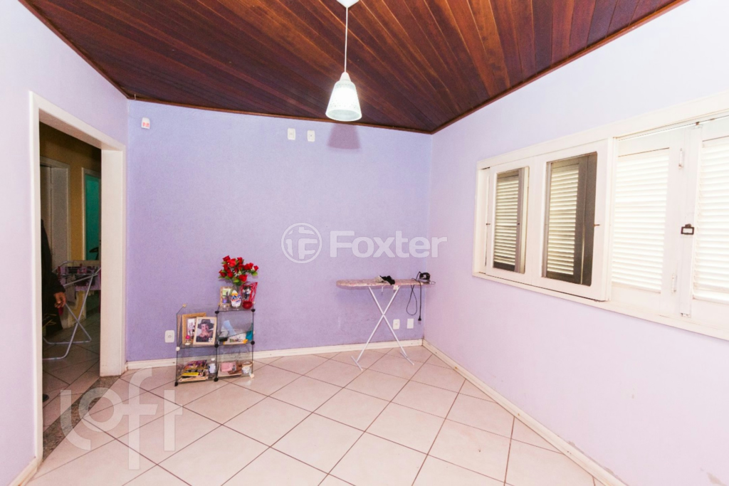 Casa à venda com 3 quartos, 158m² - Foto 4