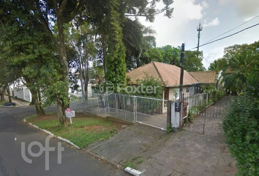 Casa à venda com 3 quartos, 158m² - Foto 2