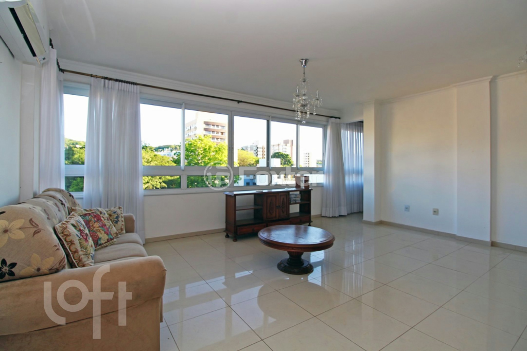 Apartamento à venda com 3 quartos, 109m² - Foto 1