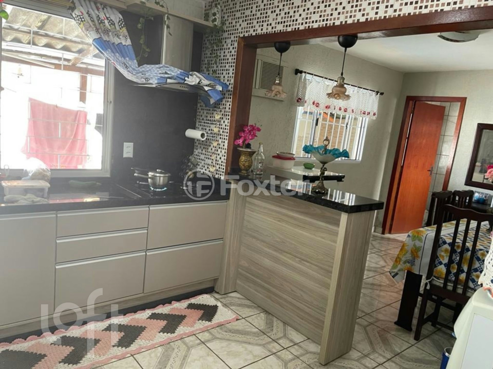 Casa à venda com 3 quartos, 110m² - Foto 4