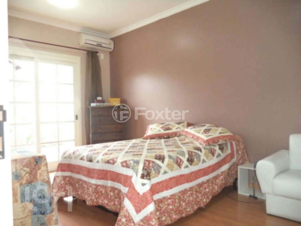 Casa de Condomínio à venda com 4 quartos, 260m² - Foto 15