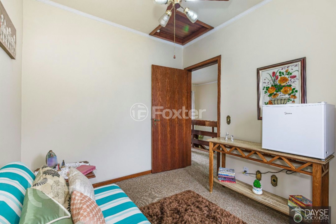 Casa à venda com 3 quartos, 225m² - Foto 7