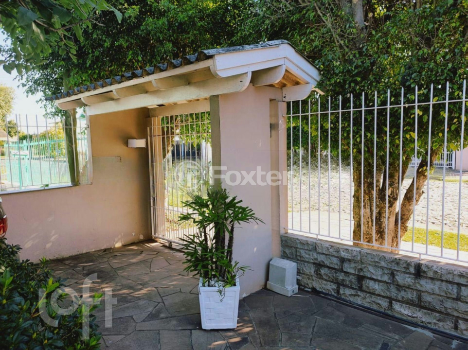 Casa à venda com 2 quartos, 180m² - Foto 2