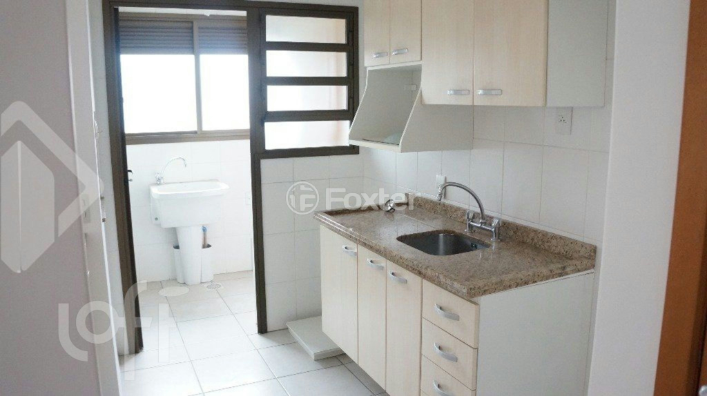 Apartamento à venda com 2 quartos, 70m² - Foto 6