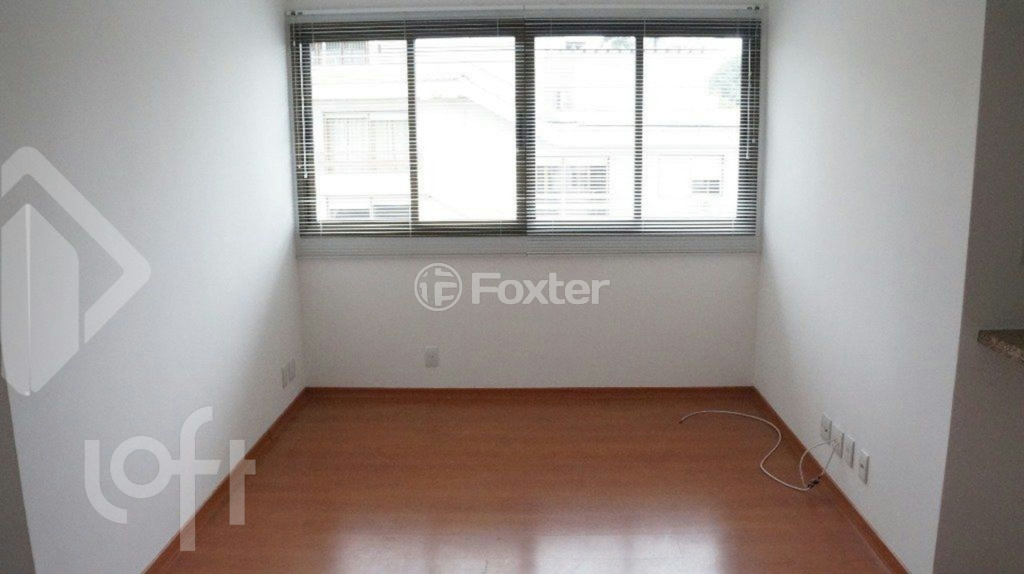 Apartamento à venda com 2 quartos, 70m² - Foto 1